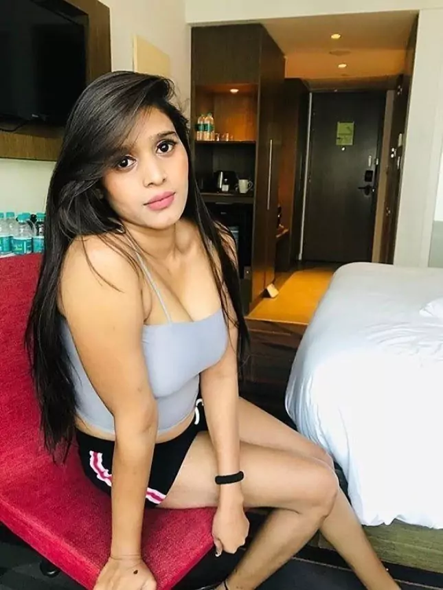 कॉल गर्ल्स सर्विस  मधुरावाडा